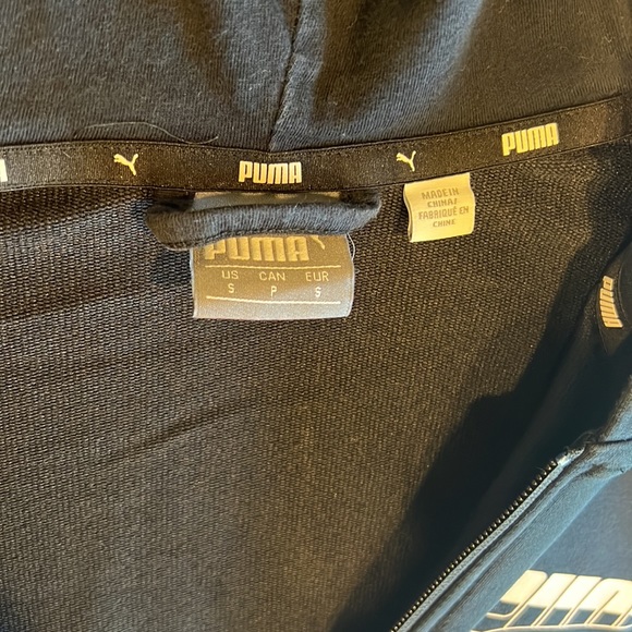 Puma Full Zippered Hoodie - Small Black - Picture 10 of 10